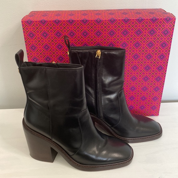 Tory Burch Heeled Ankle Boot in Perfect Black Size 10 - Picture 3 of 9